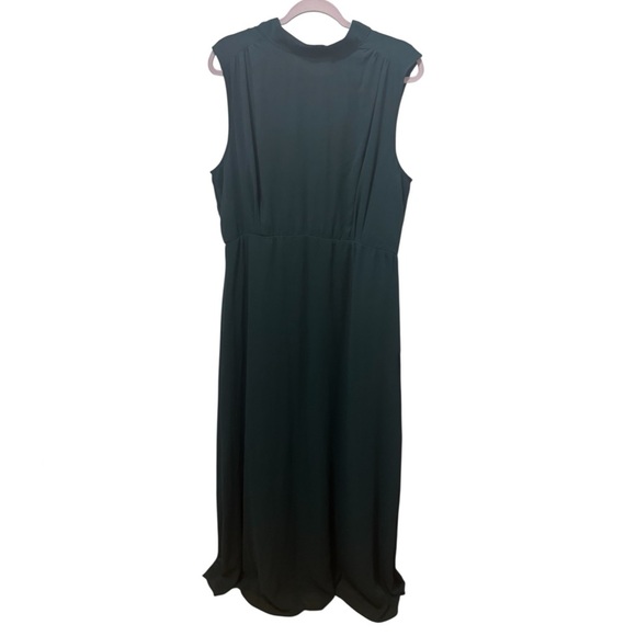 Lulu’s Classic Elegance Emerald Chiffon Sleeveless Mock Neck Maxi Dress Size 2X - Picture 3 of 7